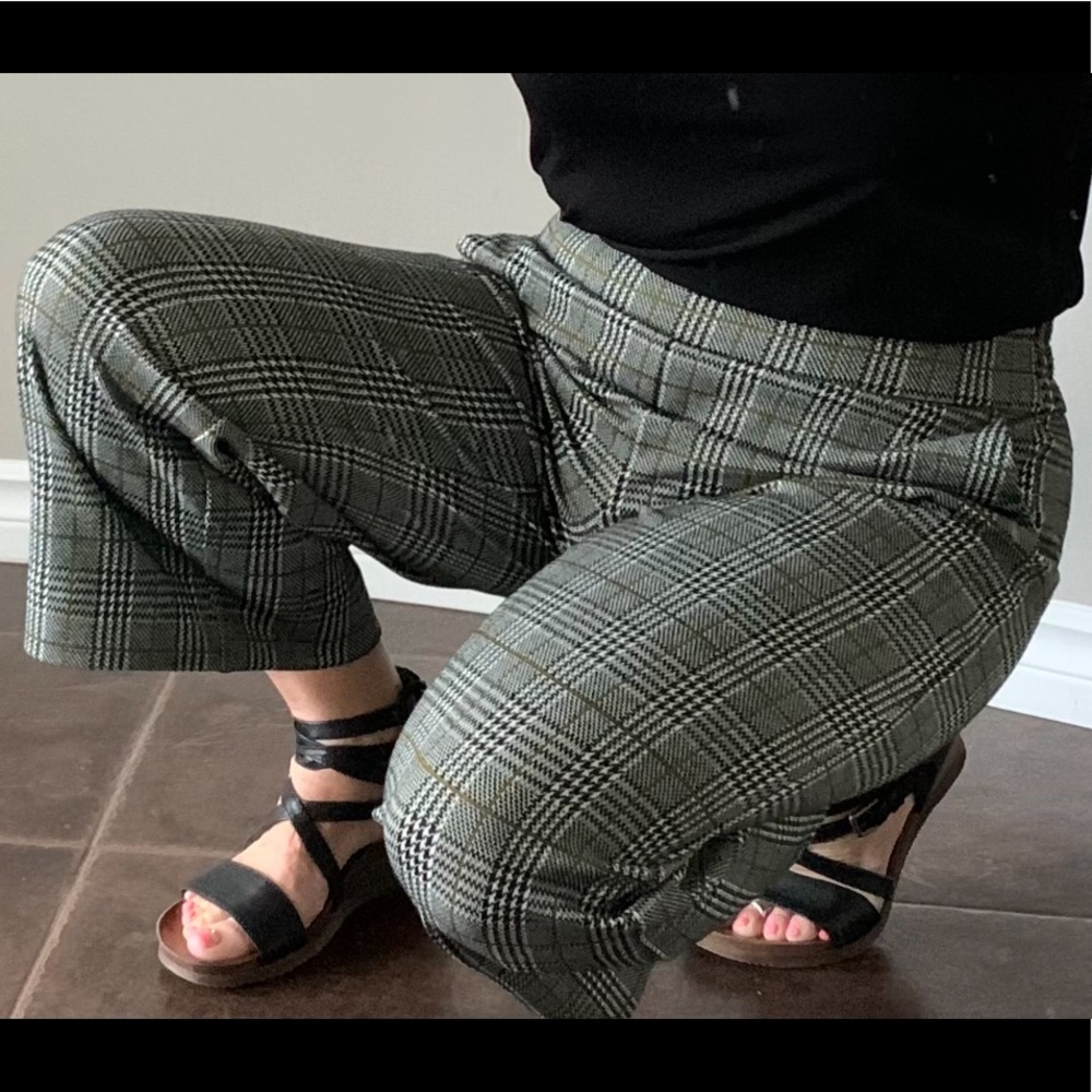 Liverpool Capris - Picture 4 of 6